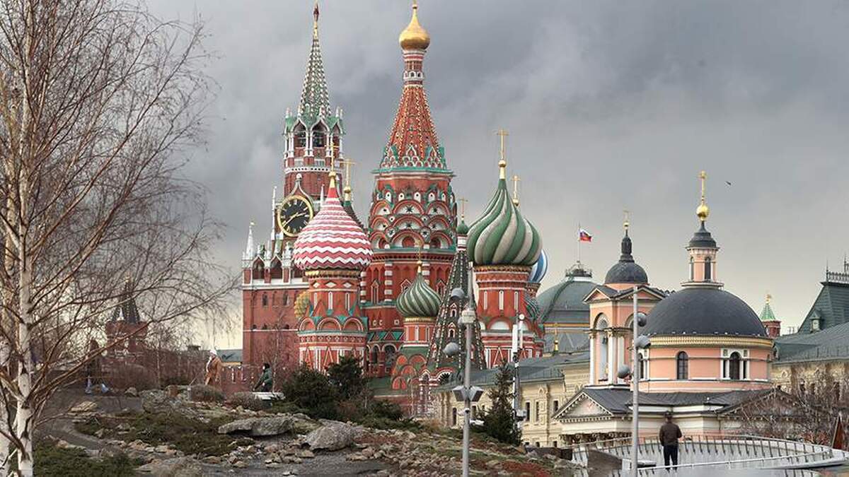 روسیه قرارداد‌های نظامی با کانادا، فرانسه و پرتغال را لغو کرد.