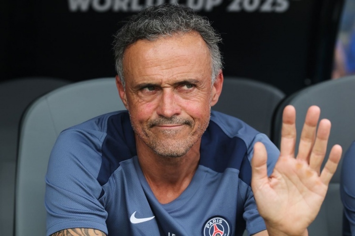 سافونوف درباره ارتباطش با لوئیس انریکه صحبت کرد