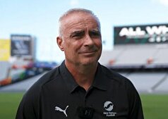 سرمربی نیوزیلند: مردم بازیکنان ایران را نمی‌شناسند/ این تیم نتایج باثباتی گرفته است