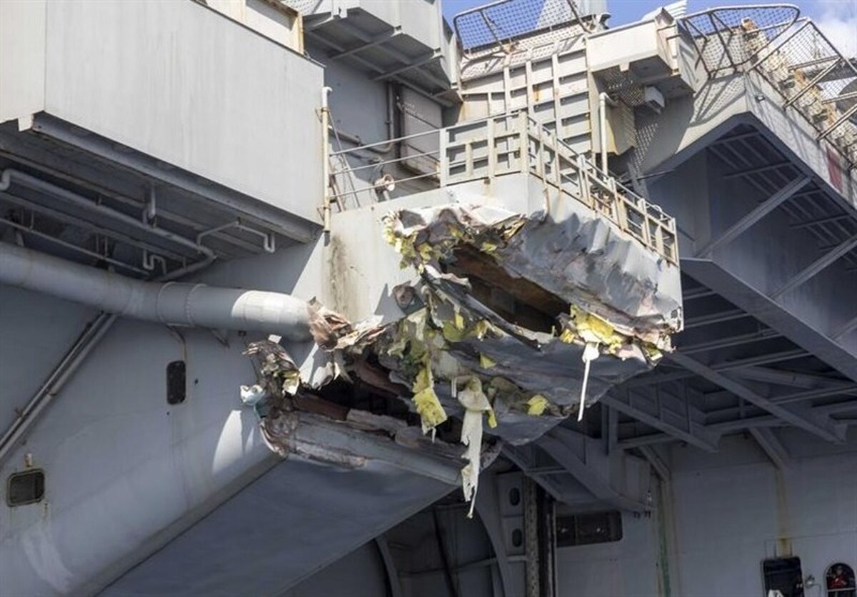 خسارت ۱۰۰ میلیون دلاری به ناو هواپیمابر هری ترومن آمریکا