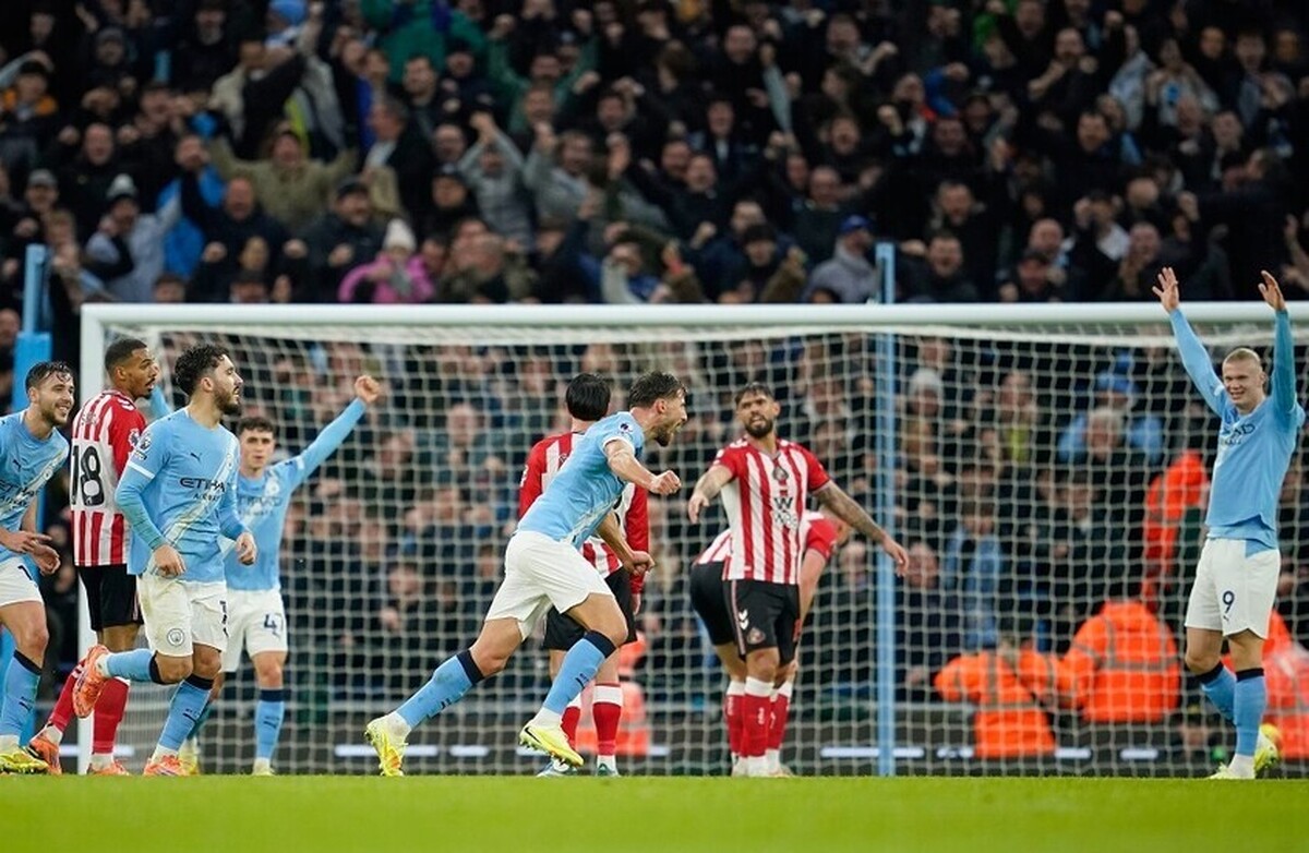 منچسترسیتی، ساندرلند را در هم کوبید