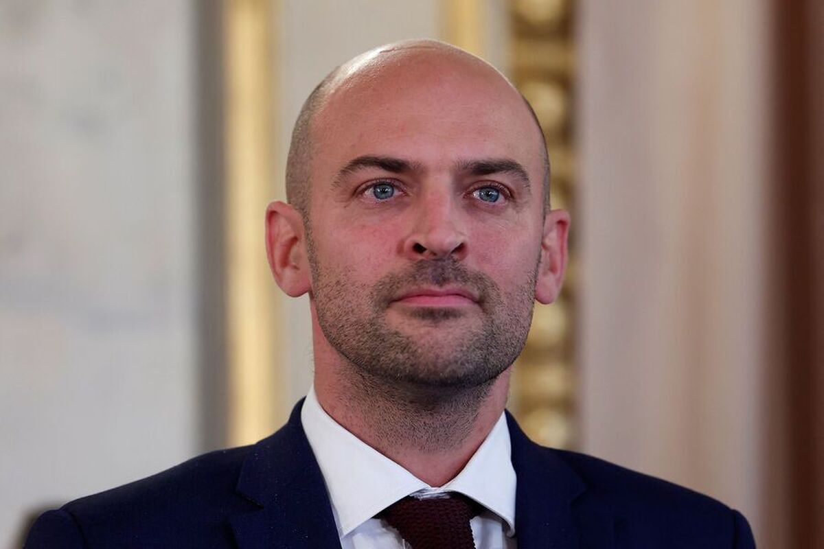 وزیر امور خارجه فرانسه درباره جریمه علیه پلتفرم رسانه اجتماعی X اظهار نظر کرد.