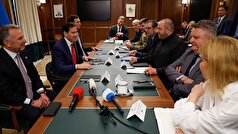 فرانسه به کنار گذاشتن اروپا از مذاکرات اوکراین توسط آمریکا اشاره کرد.