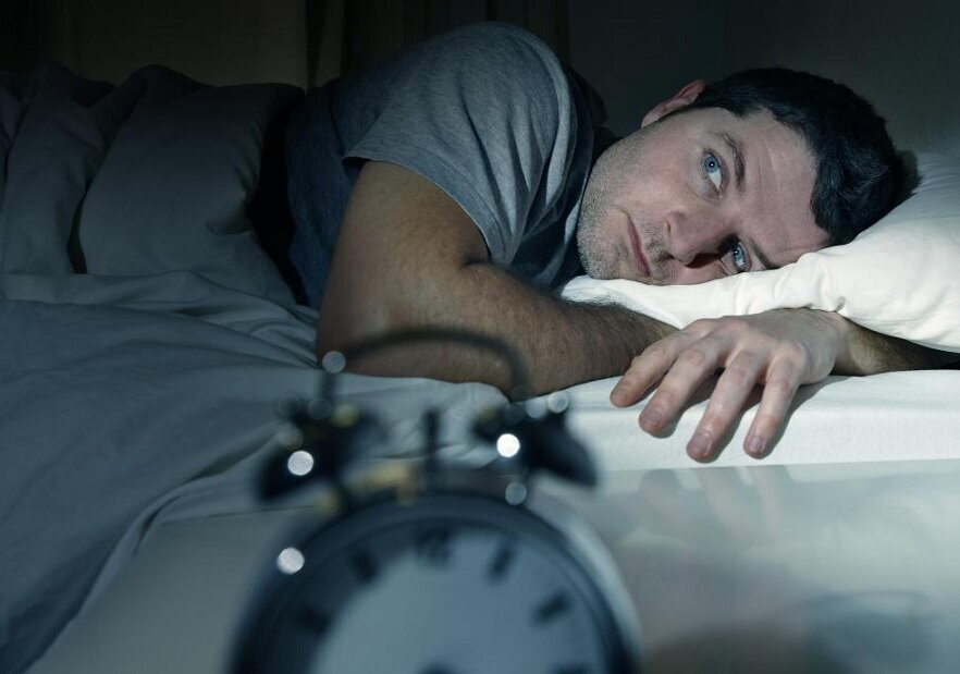 چرا شبها خواب کامل و عمیقی را تجربه نمیکنیم؟ چرا شبها خواب کامل و عمیقی را تجربه نمیکنیم؟