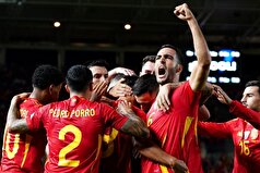 د لا فوئنته به این نظر که اسپانیا بخت اصلی قهرمانی جام جهانی ۲۰۲۶ است، پاسخ داد