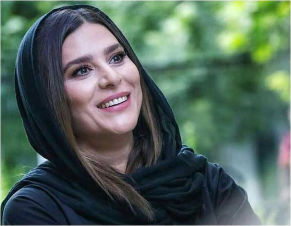 لبخند معنادار سحر دولتشاهی بعد از حواشی جشن تولد علی شادمان