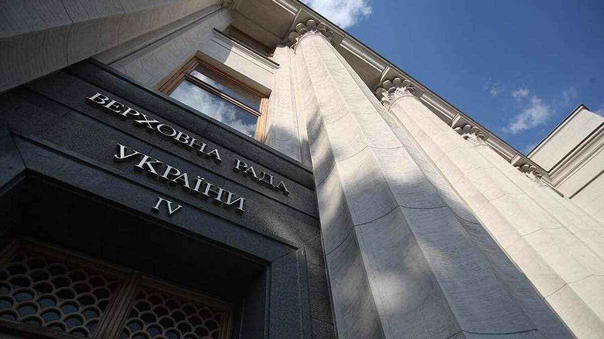 پارلمان اوکراین از این کشور خواست تا در مذاکرات با آمریکا زمان بیشتری را در نظر بگیرد.