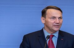 وزیر امور خارجه لهستان نگران است که ماسک و دمیتریف، اروپا را بین خود تقسیم کنند