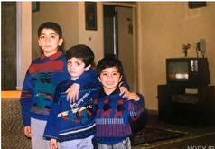 کودکی نوید محمدزاده در کنار برادرانش /کیوت و دیدنی! +عکس