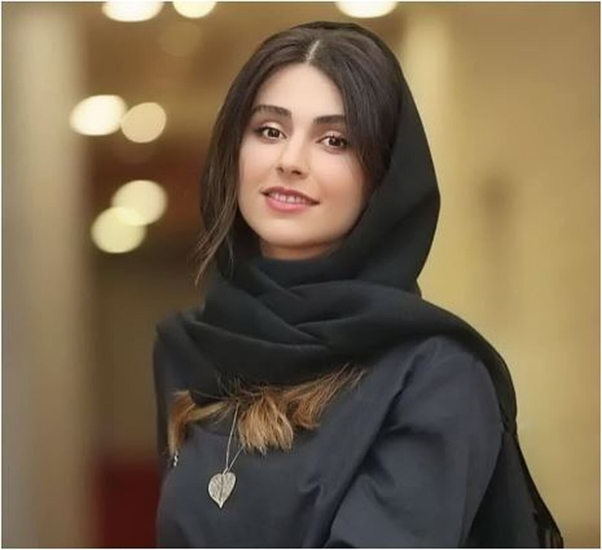 پرتره دیدنی و جذاب لاله مرزبان در سفر لاکچری اش به پاریس+عکس