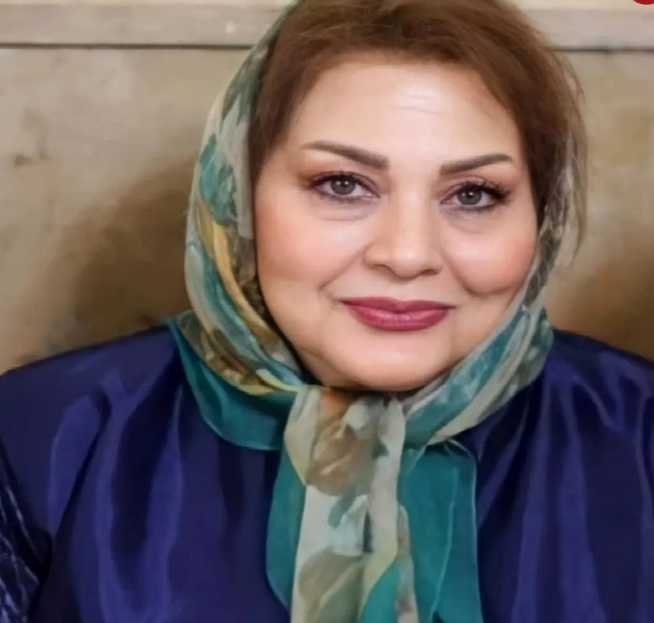 تغییرات چشمگیر خواننده و بازیگر زن قبل انقلاب در میانسالی تغییرات چشمگیر خواننده و بازیگر زن قبل انقلاب در میانسالی