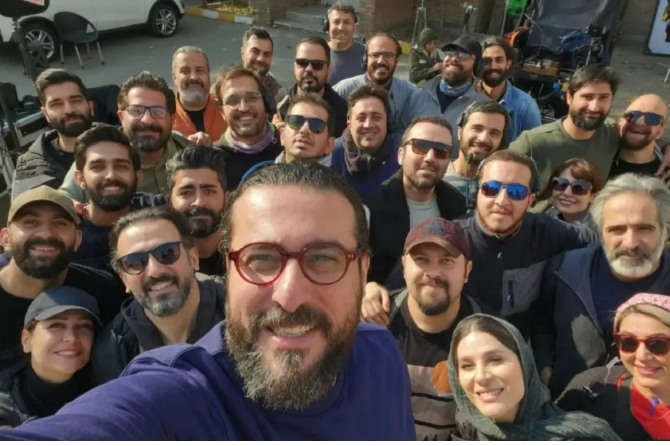 چهره خندان سحر دولتشاهی در پشت صحنه هزار و یک شب بعد از حواشی