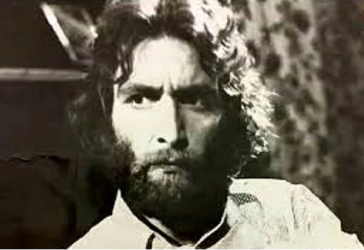 ظاهر سر زنده و شاداب اسماعیل خلج در آستانه ۹۰ سالگی+عکس