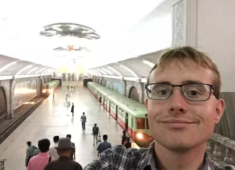 روایت یک جهانگرد از سفر پر استرسش به کره شمالی/نزدیک بود دستگیر شویم... روایت یک جهانگرد از سفر پر استرسش به کره شمالی/نزدیک بود دستگیر شویم...