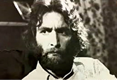 ظاهر سر زنده و شاداب اسماعیل خلج در آستانه ۹۰ سالگی+عکس