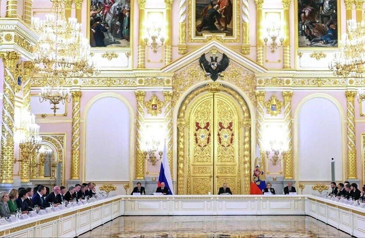 پوتین: اکثر اهداف توسعه ملی برای امسال محقق شده و رشد اقتصادی کلی ثبت شده است