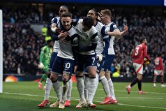 تروی پاروت، بازیکن تیم آلکمار، می‌تواند با مبلغ ۳۵ میلیون یورو به تاتنهام بازگردد