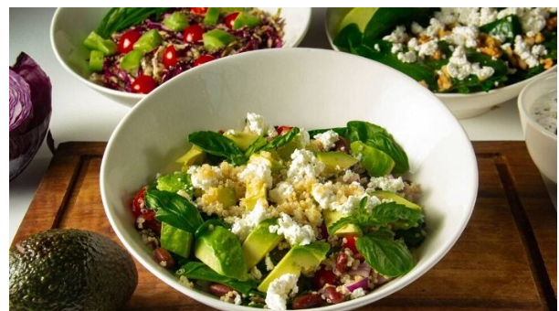 خطرات میکروبی در سالادهای آماده را دست کم نگیرید! /راهکار برای نابودی آلودگیها خطرات میکروبی در سالادهای آماده را دست کم نگیرید! /راهکار برای نابودی آلودگیها