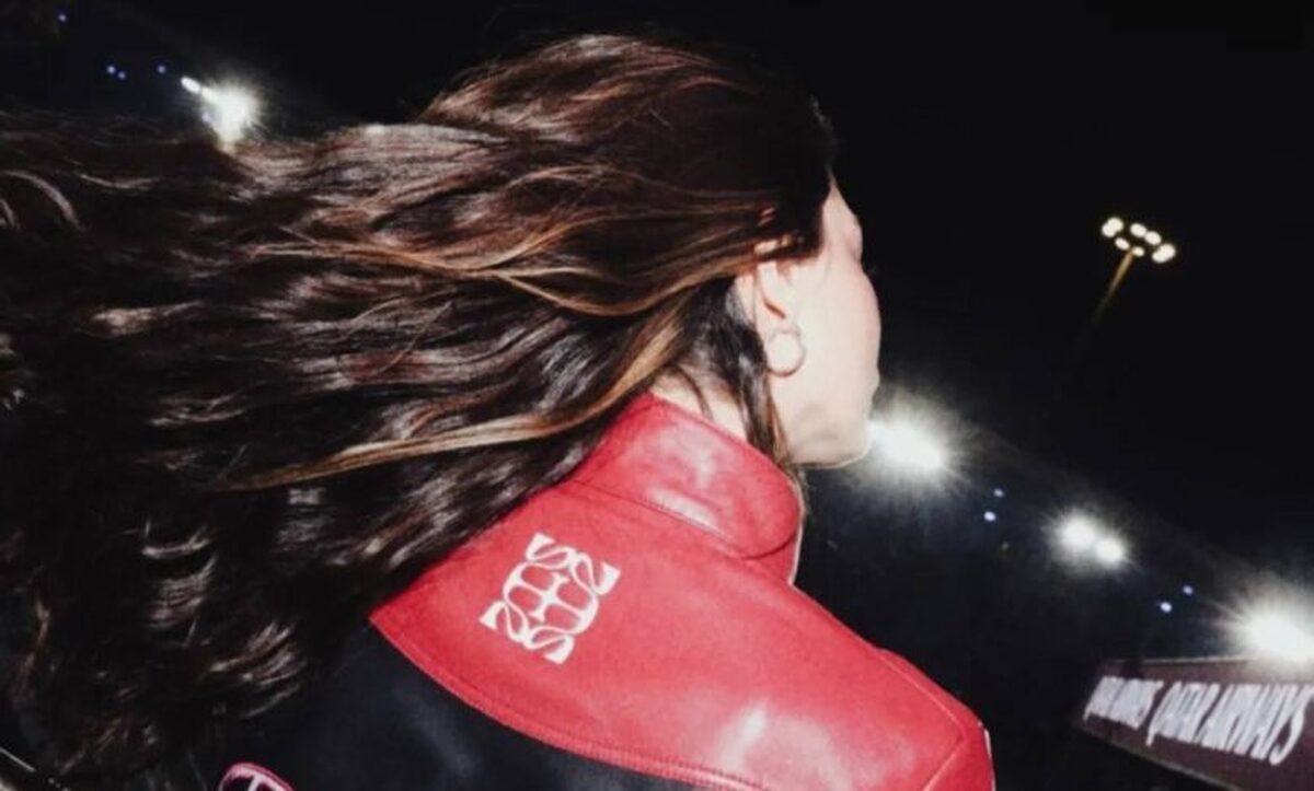 دلبری دمت اوزدمیر از هواداران ادامه دارد+یک عکس با پیام محبت آمیز