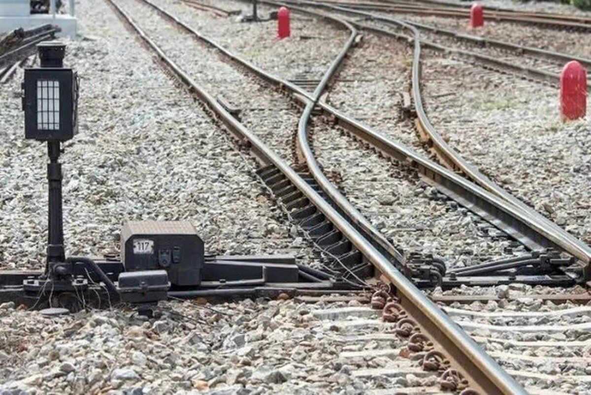 دستگیری عوامل تخریب سوزن ریل راه آهن در اندیمشک