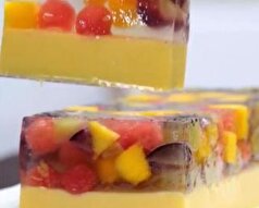 برای شب یلدا این دسر پودینگ ژله‌ای میوه جذاب و مجلسی را درست کنید