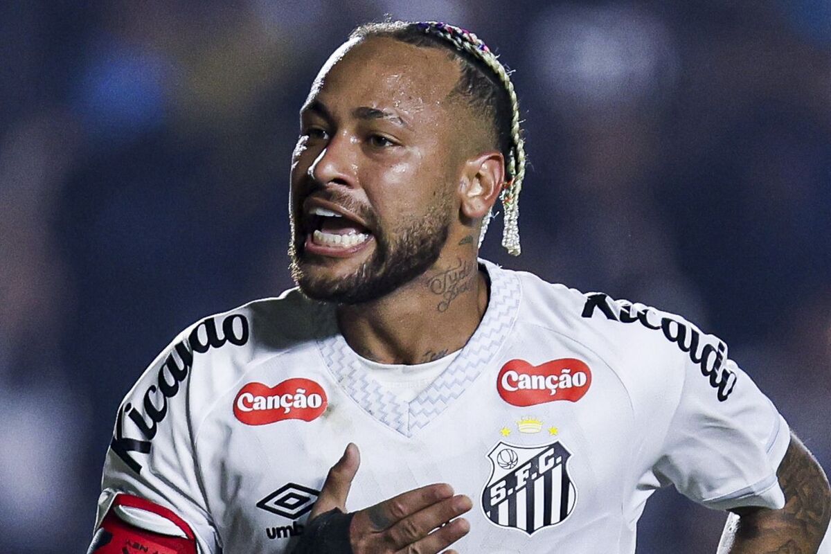 نیمار در مورد عمل جراحی پیش رویش گفت: «من در بدترین شرایط ممکن بودم.»