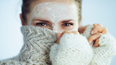 خشکی و ترک خوردگی پوست در زمستان را چگونه برطرف کنیم؟