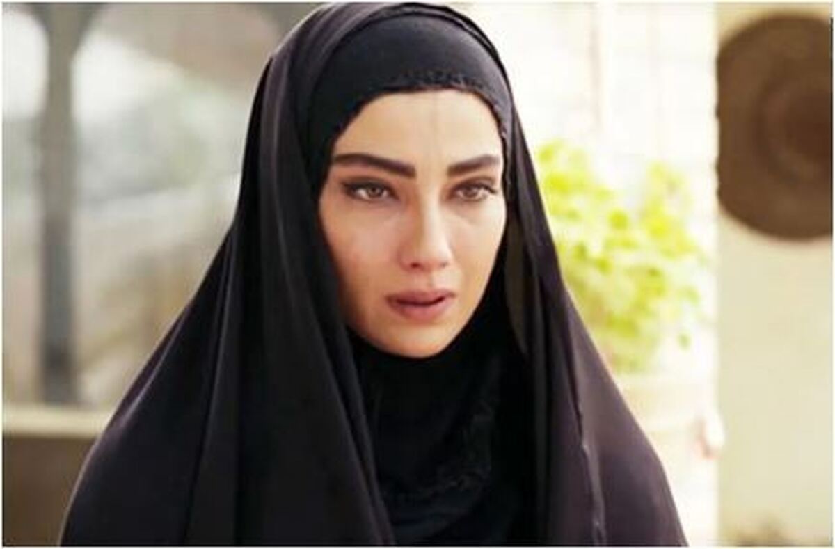 رونمایی محیا دهقانی از استایل جذاب زمستانی اش با کلاه خز روسی+تصاویر