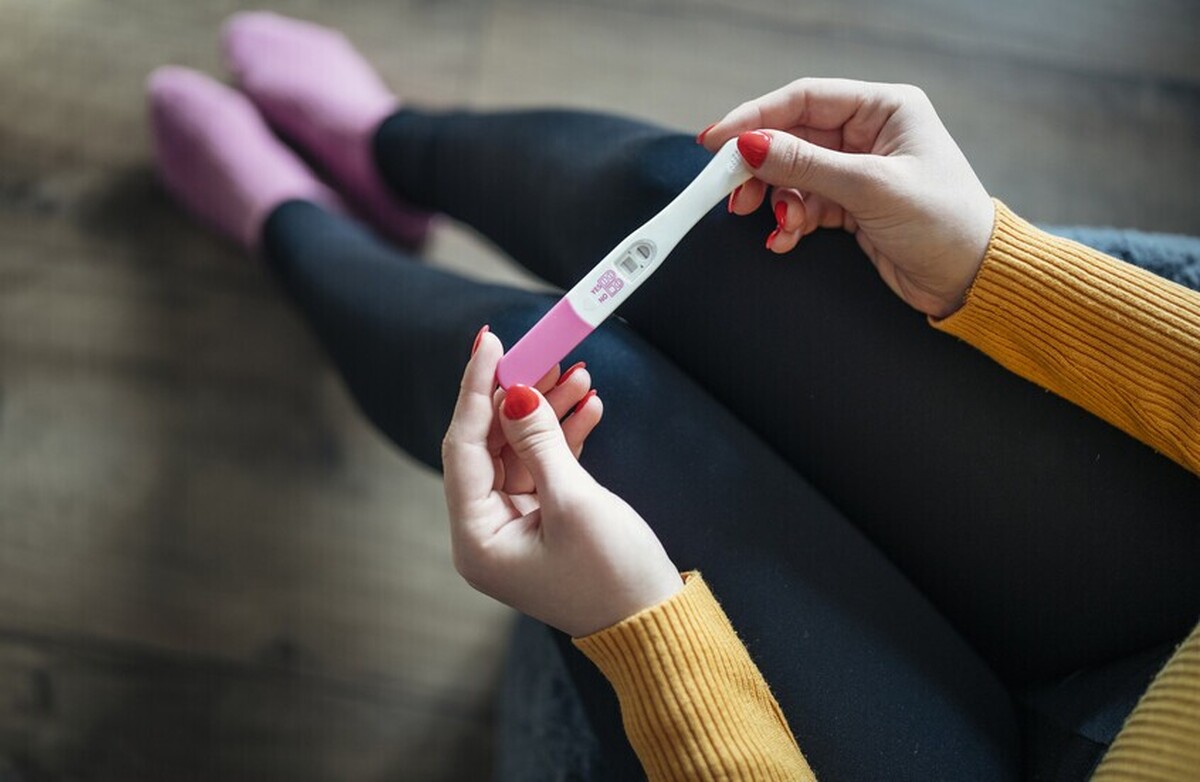 سنی که در آن باروری زنان شروع به کاهش می‌کند