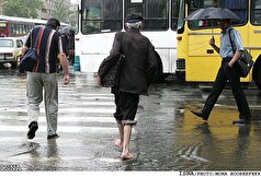 لغزندگی معابر تهران پس از بارش باران و عدم دید کافی/ رانندگان با احتیاط برانند