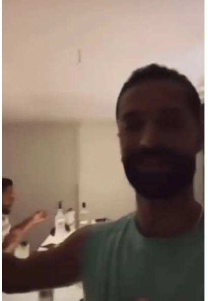 توضیحات و عذرخواهی آرمین سهرابیان برای ویدیو جنجالی لو رفته از آقای فوتبالیست