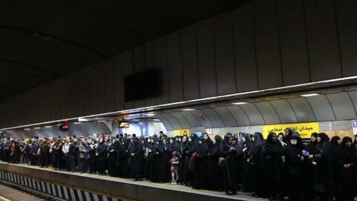 آمادگی کامل متروی تهران برای خدمات‌رسانی در مراسم تشییع ۱۰۰ شهید گمنام