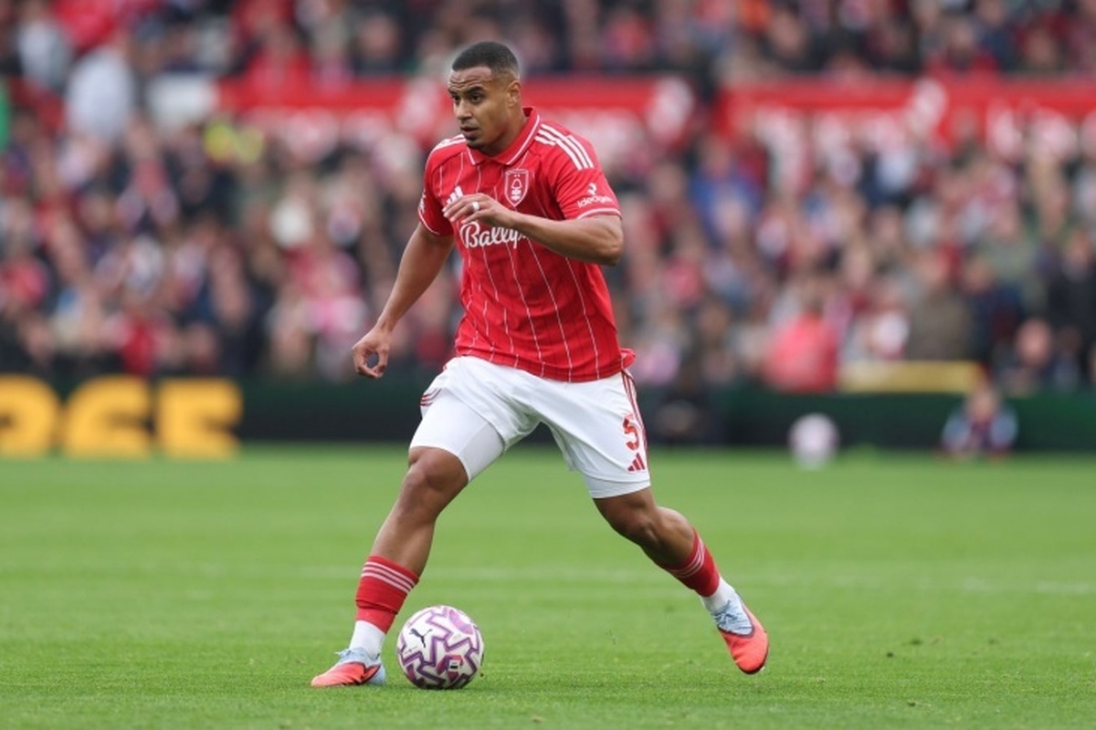 چلسی و آرسنال می‌توانند برای جذب مدافع لیگ برتر به ارزش ۸۰ تا ۹۰ میلیون یورو رقابت کنند