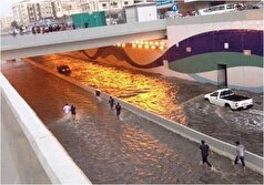 بارش باران‌های سیل آسا عربستان را زیر آب برد
