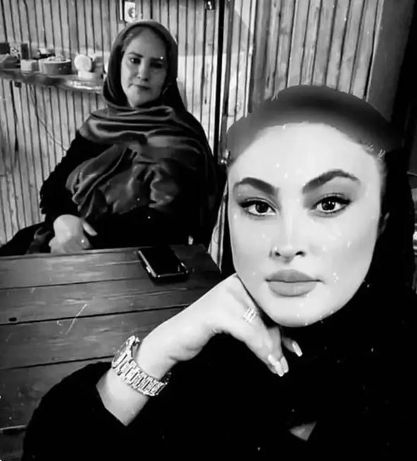 عاشقانههای پدر دختری مریم مومن/خانم بازیگر در کنار مادرش+عکس عاشقانههای پدر دختری مریم مومن/خانم بازیگر در کنار مادرش+عکس