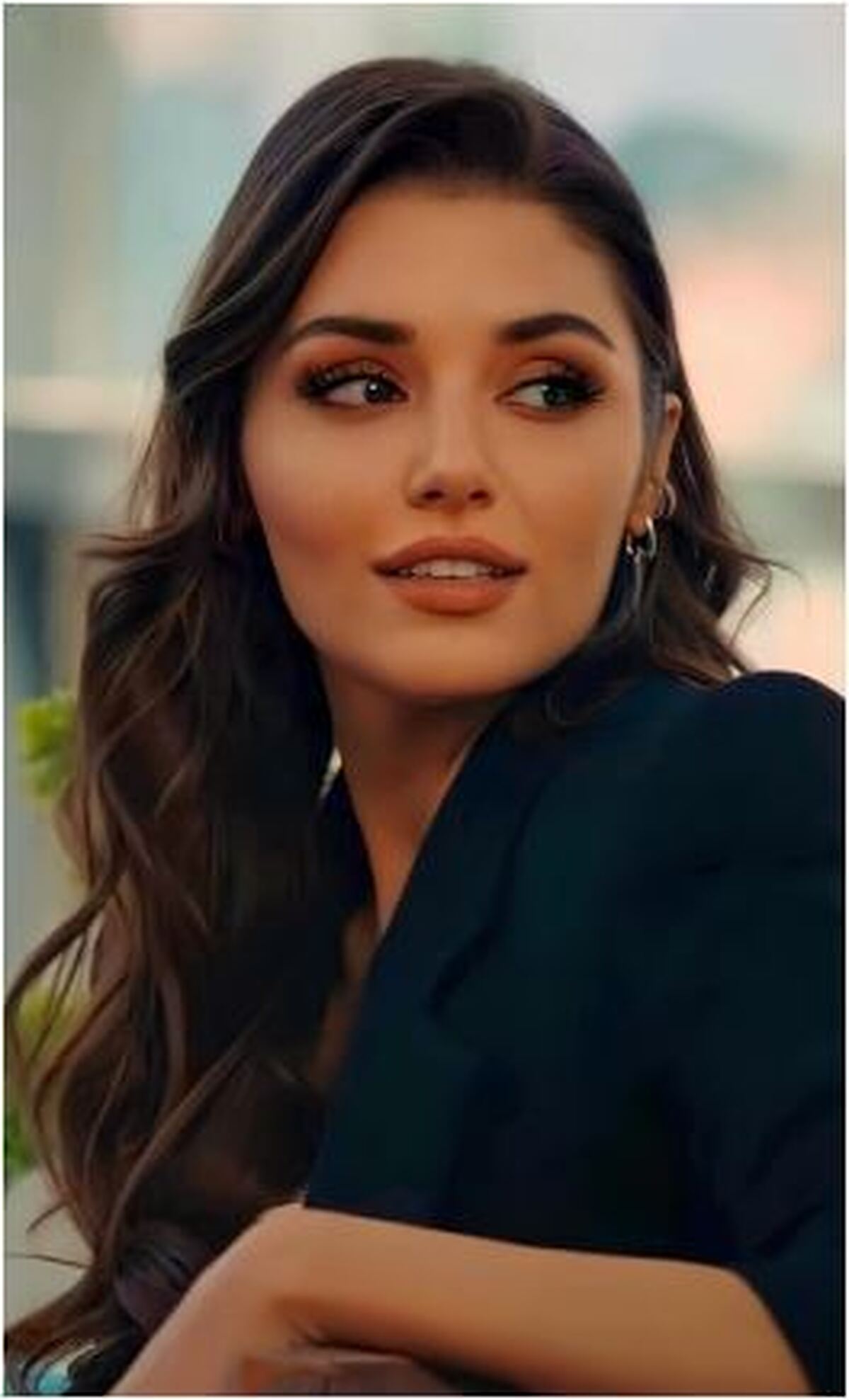 تازه‌ترین تصویر منتشر شده از هانده ارچل، بعد از تغییر چهره/چقدر لاغر شده!