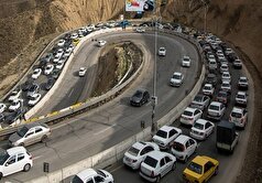 ترافیک پرحجم در جاده‌های شمال/ بارش برف در کندوان، لاریجان و گدوگ