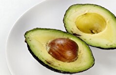 نقش آووکادو در کاهش سطح کلسترول بد بدن