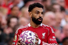 «مغز‌هایی مثل حشره ماه مه.» فان باستن از صلاح، بازیکن لیورپول، انتقاد کرد