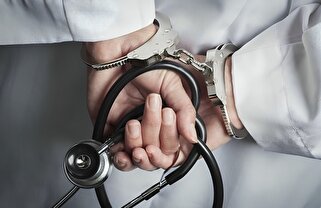 دکترهای پورشه‌سوار اما فیک