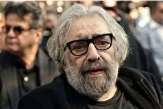 عکس سیاه و سفید از «مسعود کیمیایی» با یک بلندگو در دست!