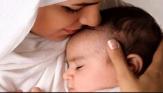 احساس ناکافی‌بودن در مادران طبیعی است؛ مادر ایده‌آل وجود ندارد