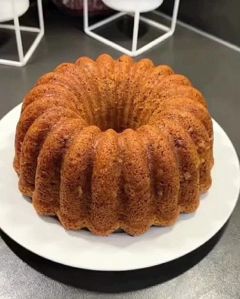 کیک هویج و گردو یک عصرانه وسوسه انگیز برای بچهها /درست کنید و لذت ببرید! کیک هویج و گردو یک عصرانه وسوسه انگیز برای بچهها /درست کنید و لذت ببرید!