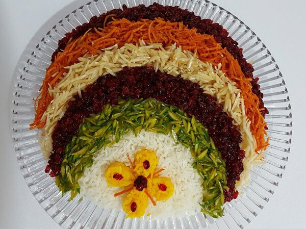 کاربرد‌ها خواص و طرز تهیه زرشک، برای رنگ و طعم بخشیدن به غذا‌ها