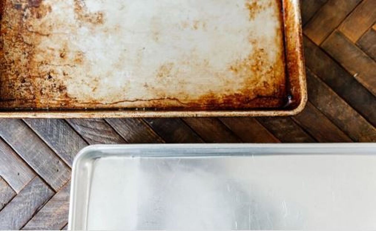 روش تمیز کردن سینی فر به روش اصولی