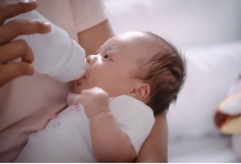 آیا واقعا شیشه‌های شیر ضدنفخ موثرند؟