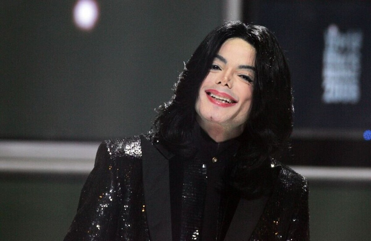 شانزده سال پس از مرگ او، گزارشی حقایق تکان دهنده‌ای را در مورد کالبدشکافی این ستاره جهانی موسیقی پاپ فاش می‌کند