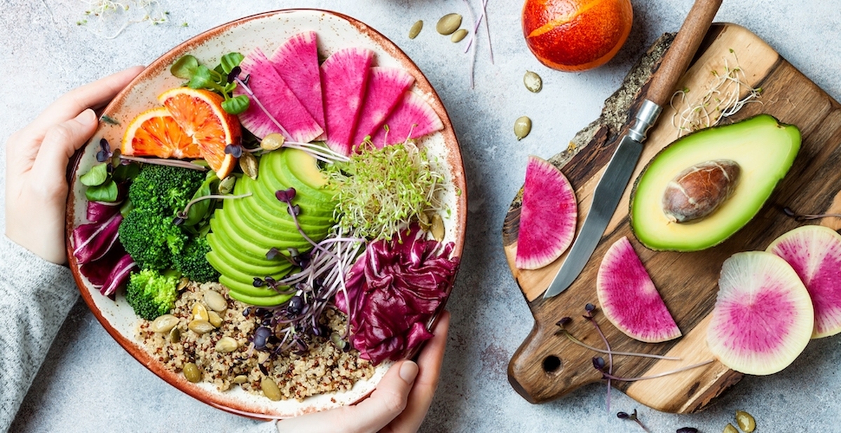 دانشمندان سلامت گیاهخواران و همه چیزخواران را بر اساس آزمایش‌های بیوشیمیایی خون، ترکیب بدن و کیفیت رژیم غذایی مقایسه کردند.