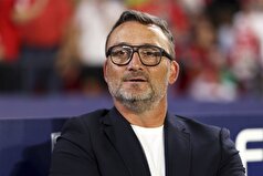 فرانک اِزه به این زودی‌ها از سمت سرمربیگری نیس کناره‌گیری نخواهد کرد