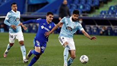 مائورو آرامباری به تنهایی به بازی ادامه می‌دهد